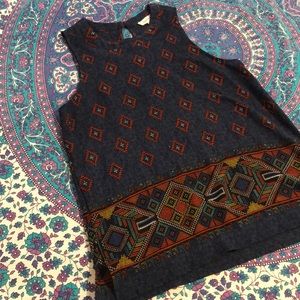 Patterned Tank